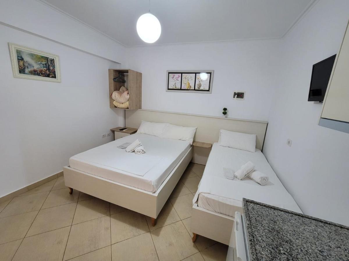 Amber Apartments Sarandë Exterior foto
