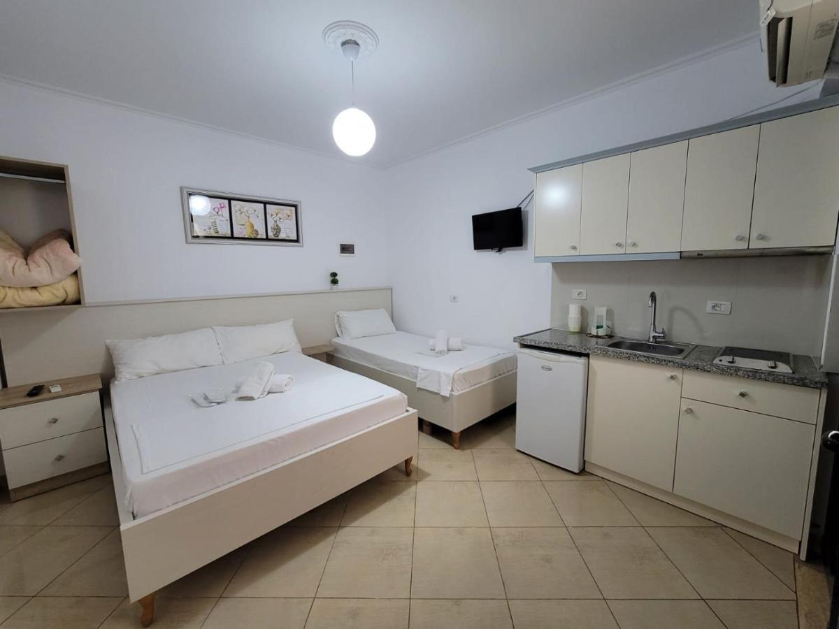 Amber Apartments Sarandë Exterior foto